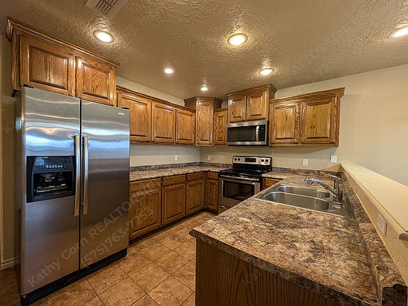 5th image of 125 Gayland Dr #B & A