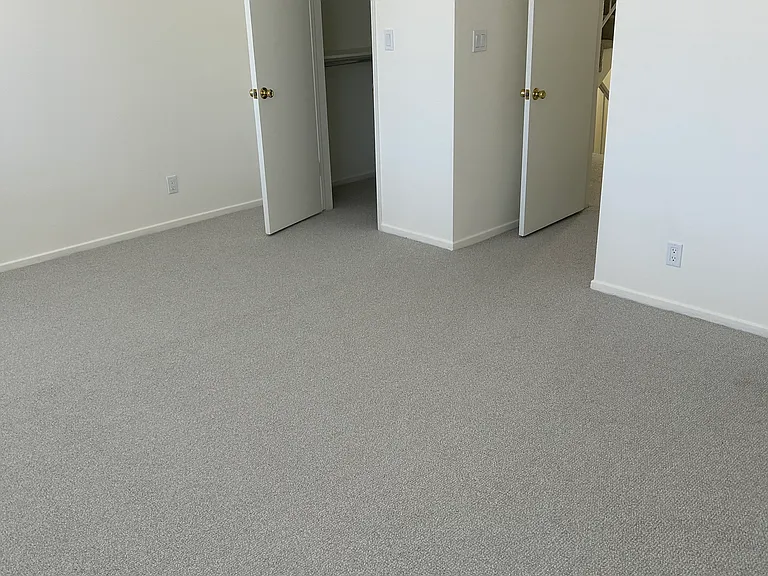 347 N Oakhurst Dr #5 — Photo 12