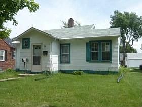 1st image of 2045 42nd St
