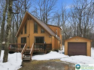 8 Running Bear Ln, Albrightsville, PA 18210