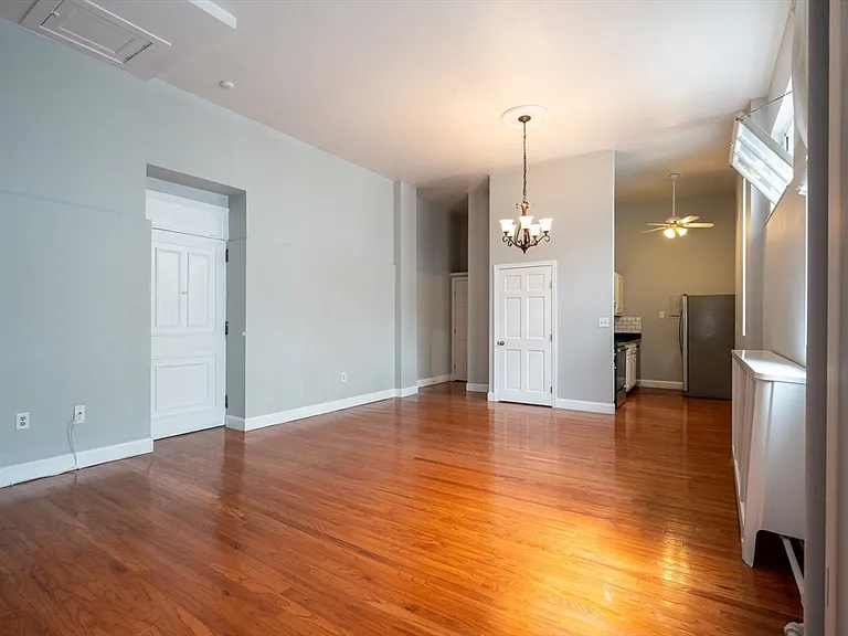 16 Balmoral St #422 — Photo 17