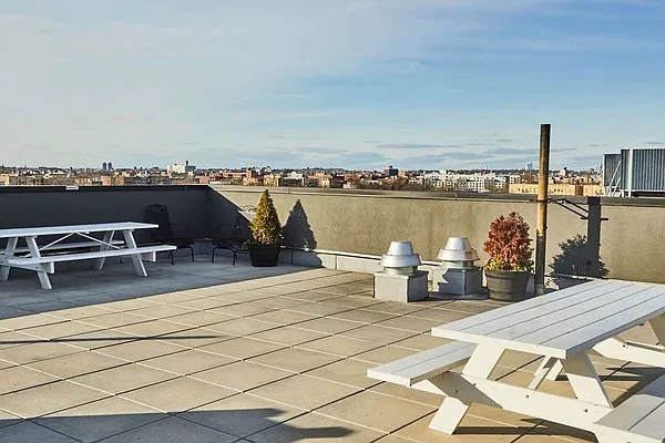 Rented by Lodger Corp | media 24