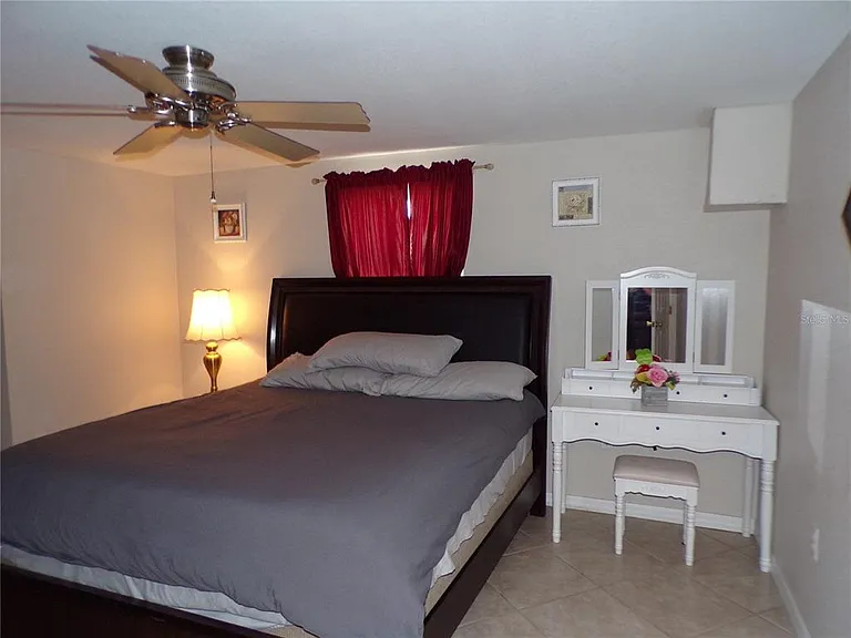 182 Chelsea Ct NW — Photo 9
