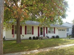 3904 Spruce Hills Dr, Cedar Falls, IA 50613