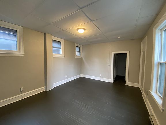 4th image of 120 Lincoln Way W #1