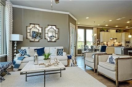 4th image of 102 Amalfi Oaks