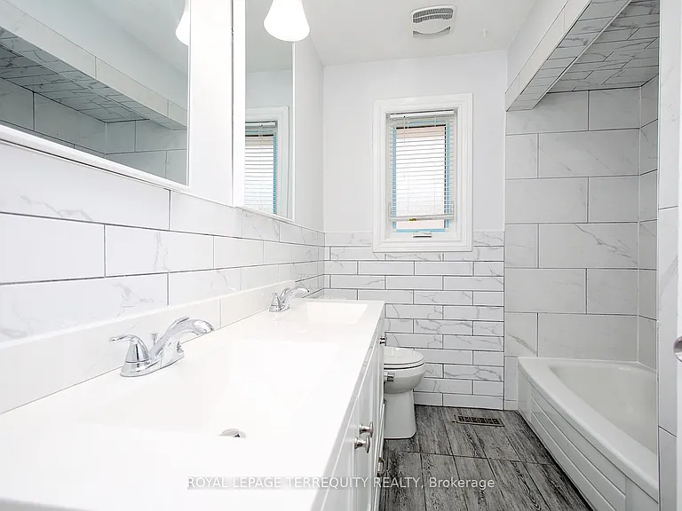 1 Barnes Cres — Photo 22
