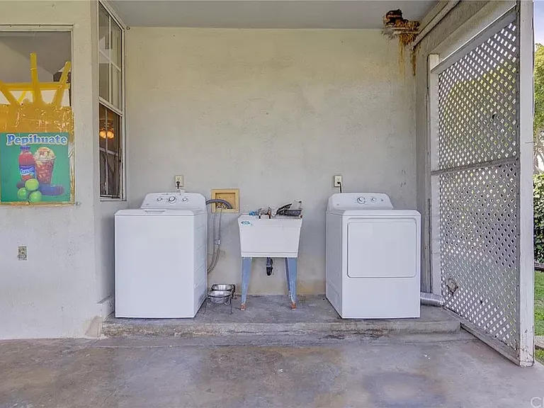 9403 Carron Dr — Photo 34