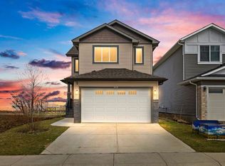 848 S Lakewood Cir, Strathmore, AB T1P0G8