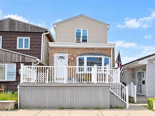 108 E 6th Rd, Broad Channel, NY 11693