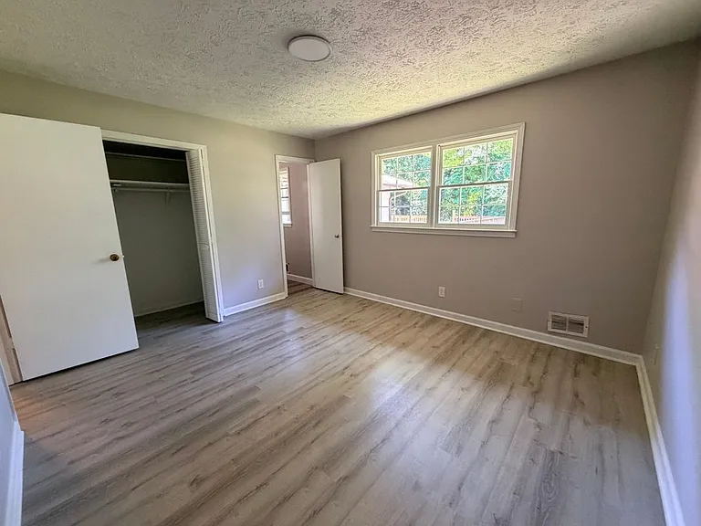 2079 McDaniels Bridge Rd SW — Photo 19
