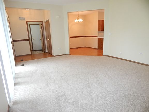3rd image of 7425 Grandview Ct #7425