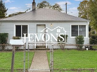 9203 21st Ave SW, Seattle, WA 98106