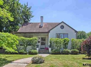 98 Springs Ave, Gettysburg, PA 17325