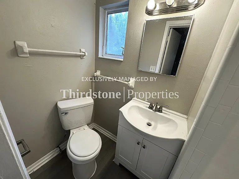 6965 Lorain St — Photo 16