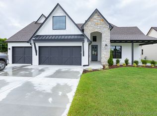 14173 S College Ave, Bixby, OK 74008