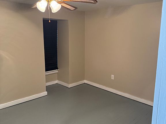 3rd image of 108 Miller Ln #3