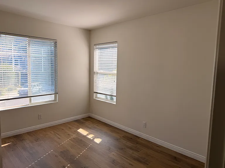 5 Duray Ct — Photo 14