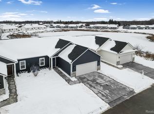 2315 Gilder Dr, Howell, MI 48843