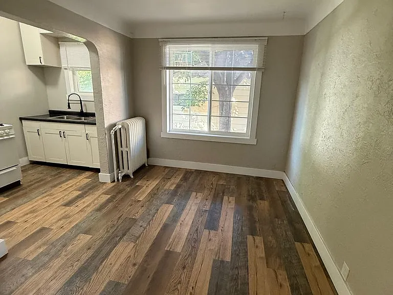 251 Maria Ave — Photo 3