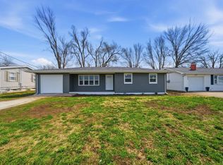 206 Winston Ln, Bartonville, IL
