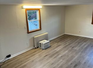 102 James St, Lodi, NJ 07644