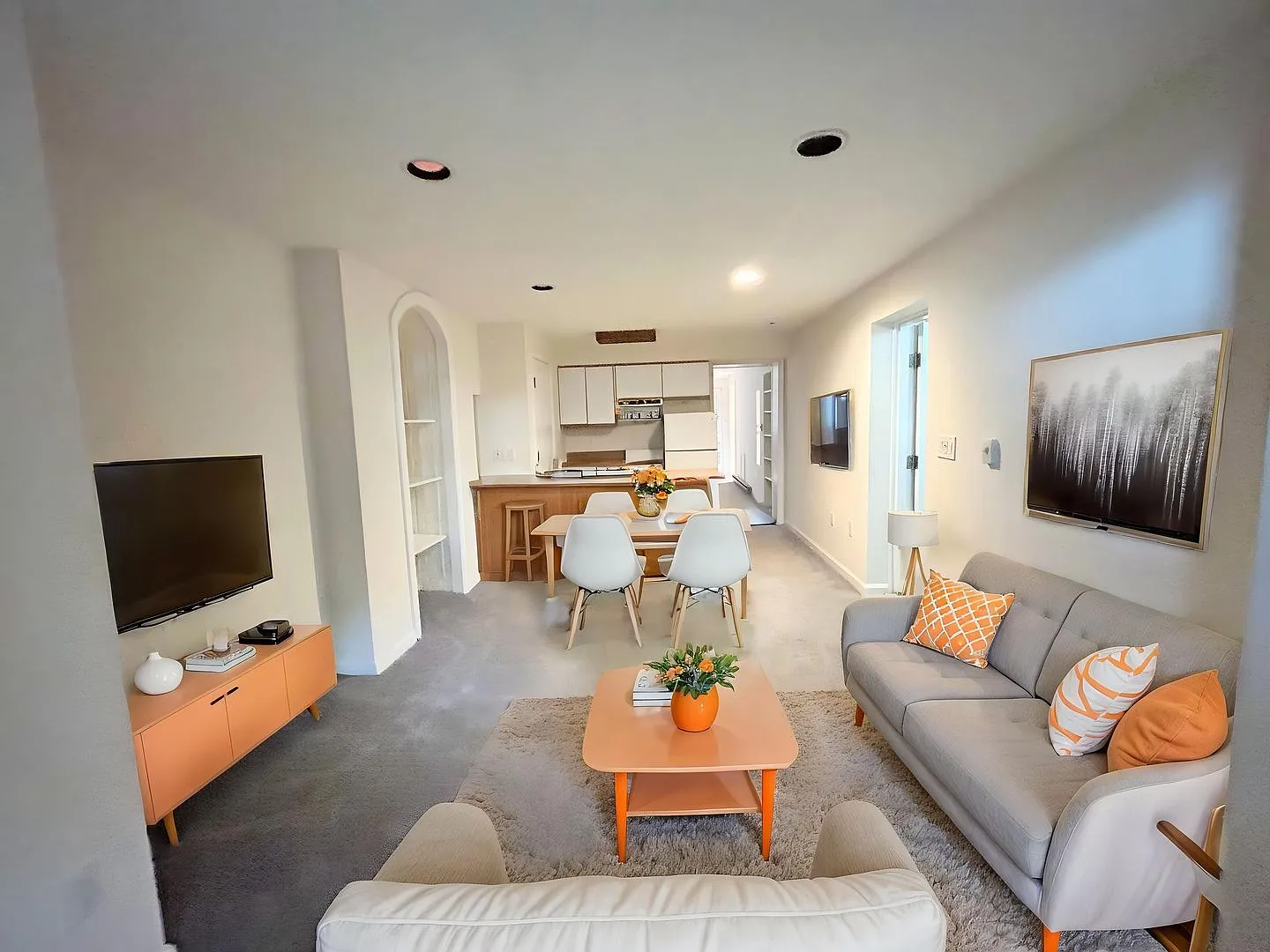 Airy 1 bedroom, 1 bath English basement Dupont Circle — Photo 4