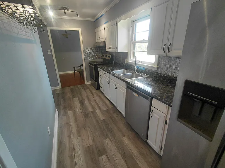 7619 Harmon Dr — Photo 33
