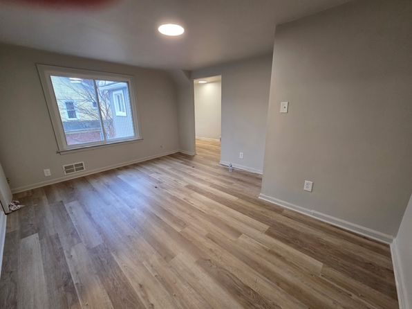 834 N Leroy St APT 4