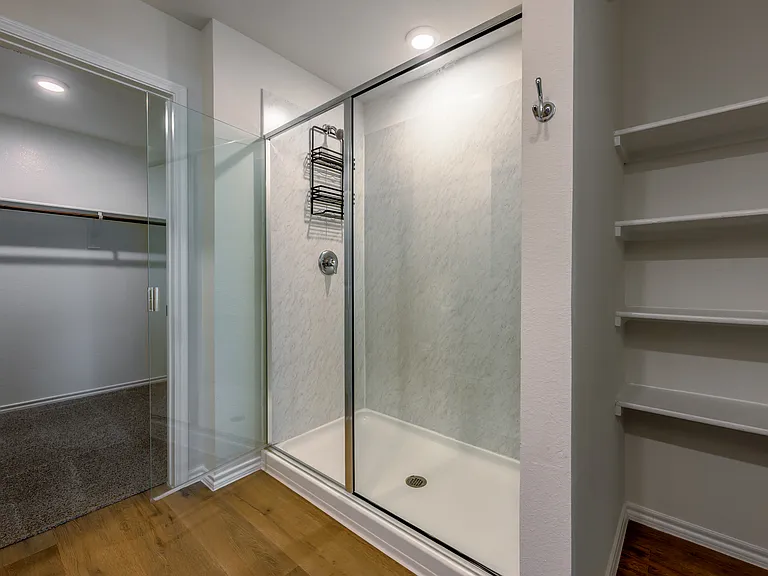 1008 N River Oaks Ln — Photo 10