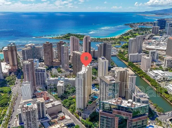 469 Ena Rd, Honolulu, HI