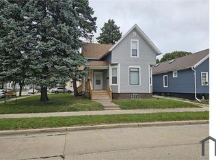 924 Hagerer St, Racine, WI 53402