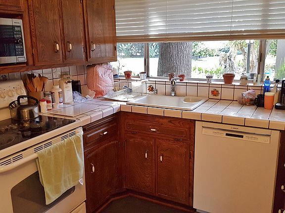 5th image of 18110 Killion St Unit 8