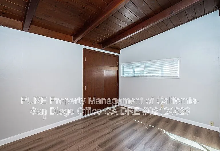 1053 Grand Ave — Photo 13