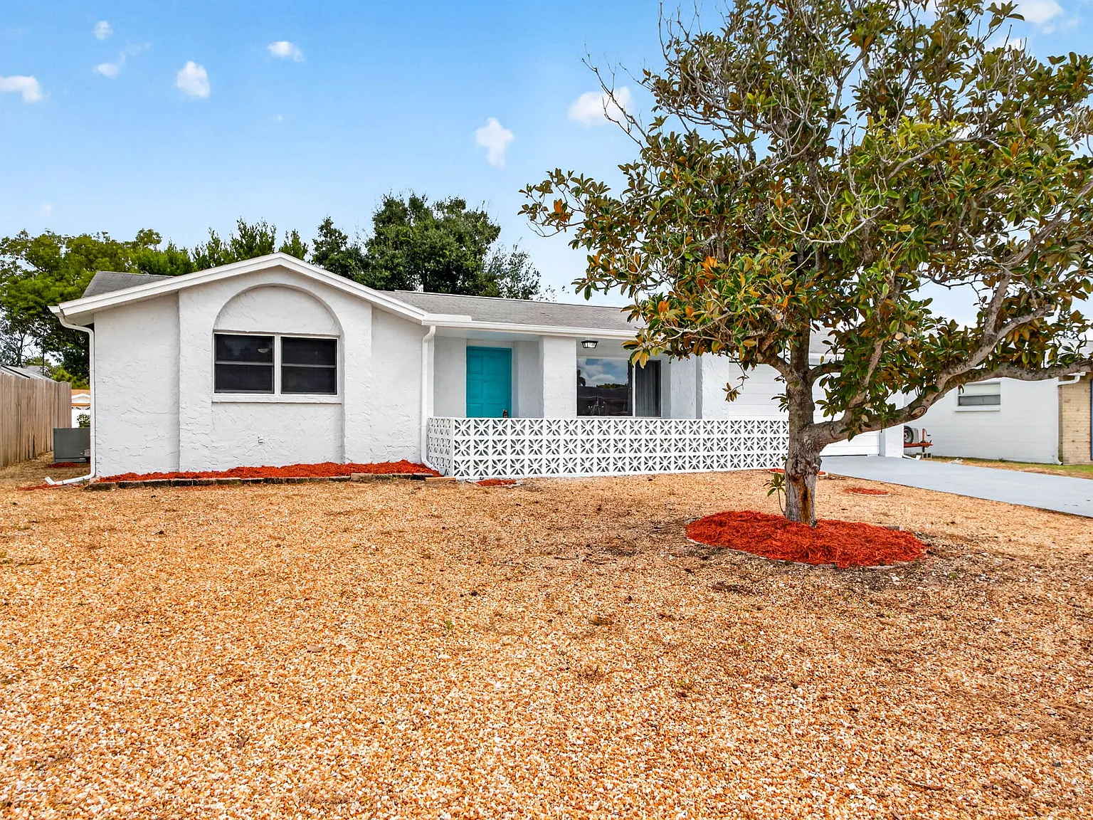 3 bed, 1176 sqft, $1,795 — Photo 3