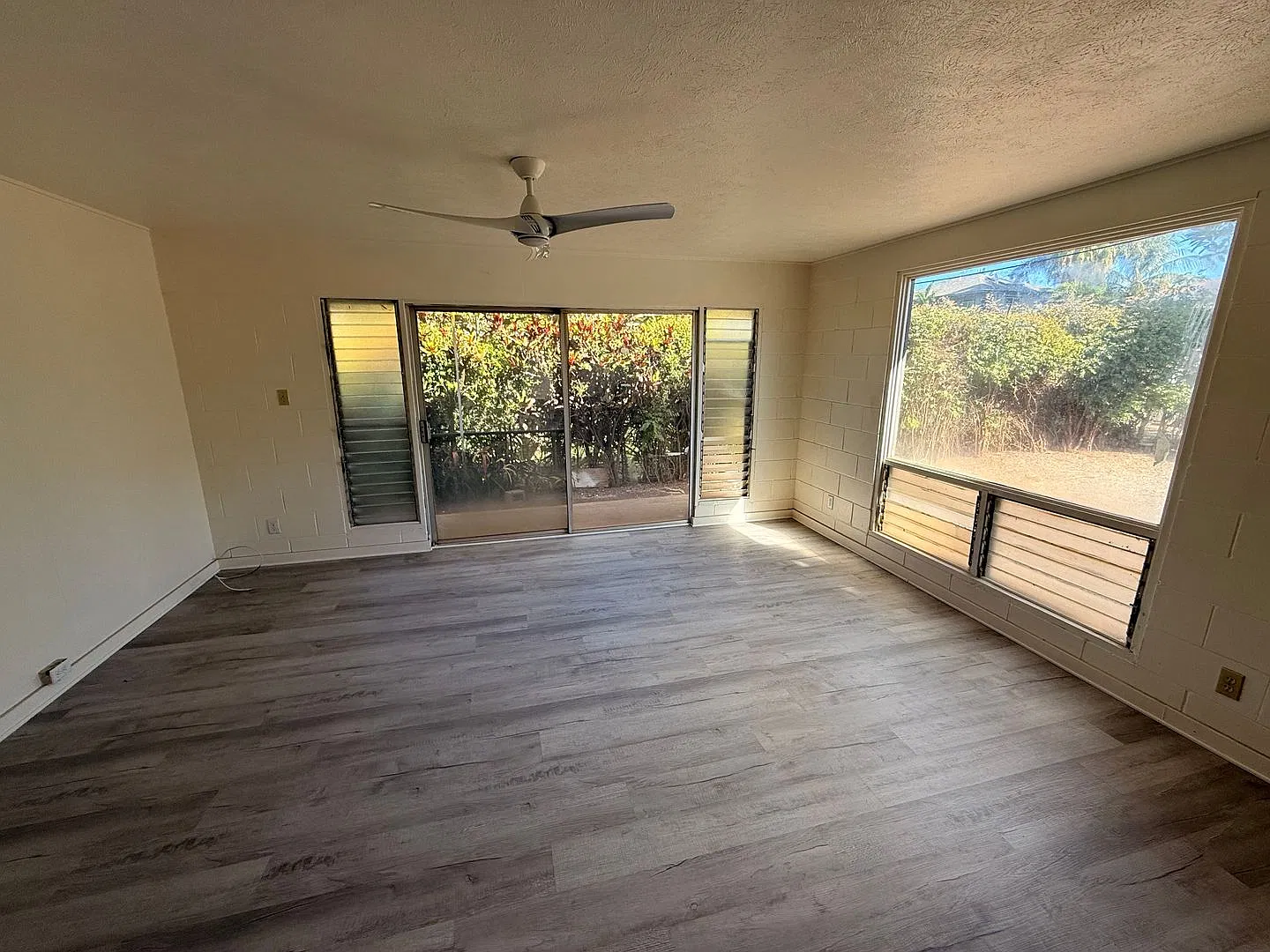 300 Olani Place — Photo 4