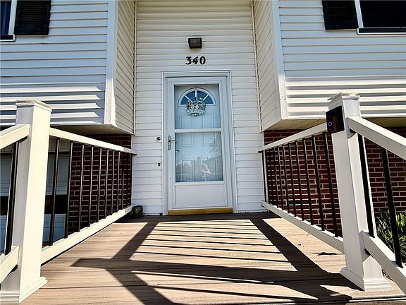 3rd image of 340 Fielding Rd