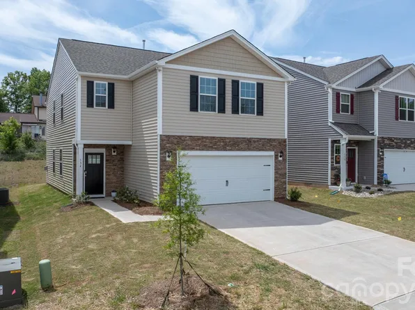 534 13th Avenue Dr NE, Hickory, NC 28601