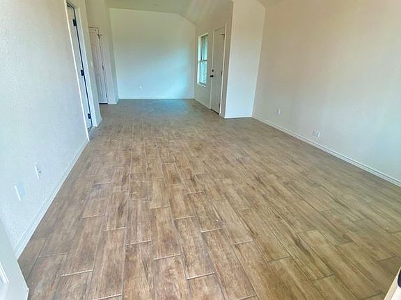 2nd image of 2425 Alterman Dr #B