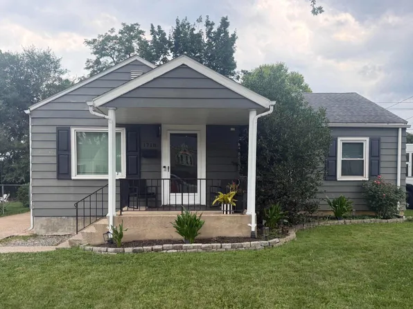 1718 Sherwood Rd, New Cumberland, PA 17070