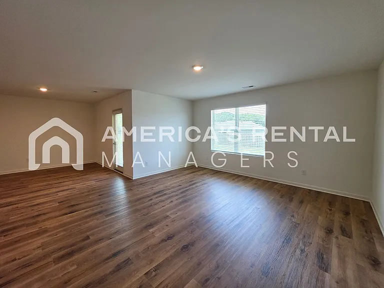 213 Koslin Loop — Photo 34