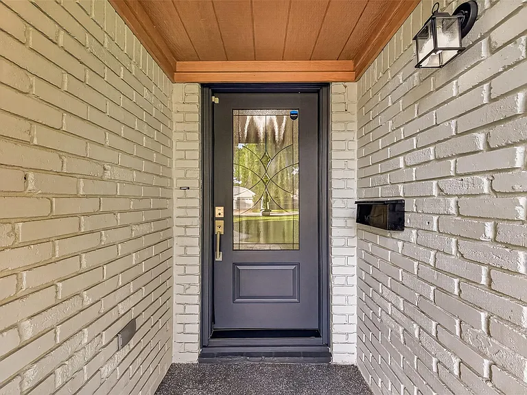 12930 Kimberley Ln — Photo 5