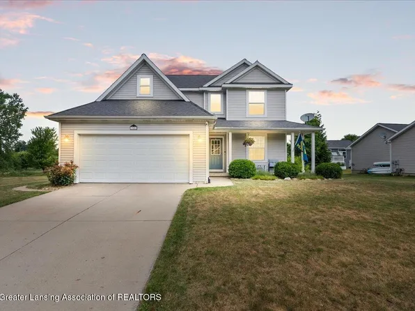 13803 Harvest Ln, Bath, MI 48808