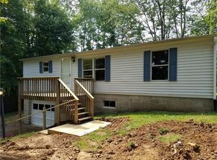 273 Boy Scout Rd, Evans City, PA 16033