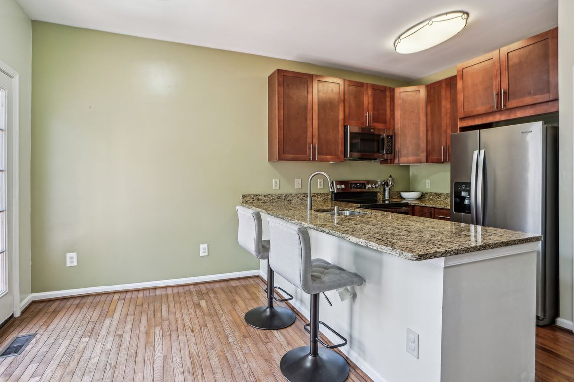 Fieldcreek Dr-0205-016.jpg
