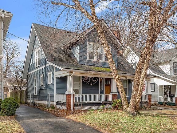 3rd image of 718 Aurora Ave