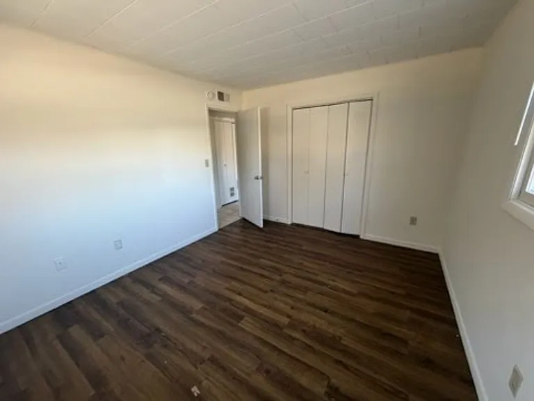 200 Commercial St — Photo 9