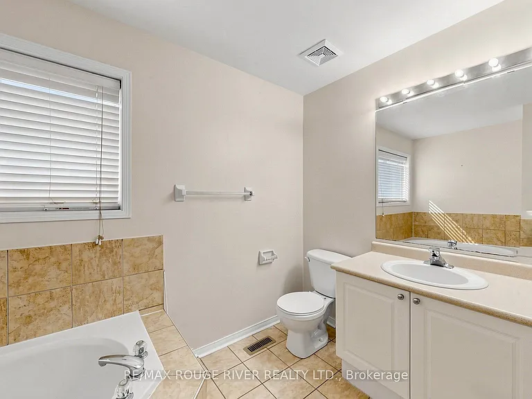 66 Telegraph Dr — Photo 24