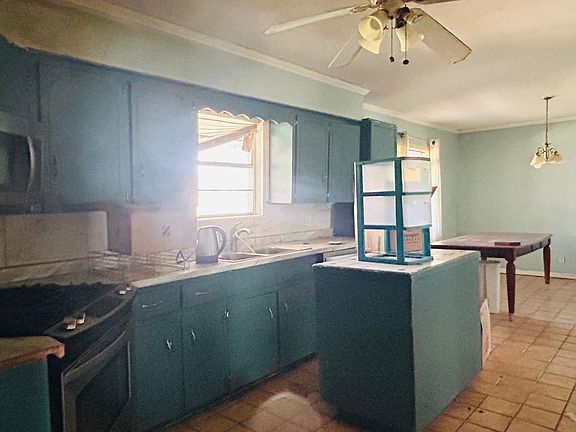 3rd image of 1120 W Goforth Rd