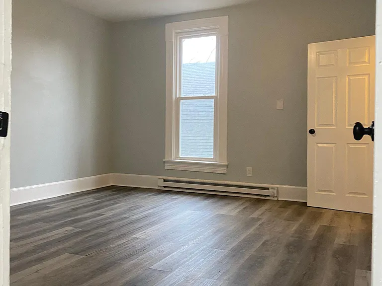 1301 S Reisner St #1 — Photo 4